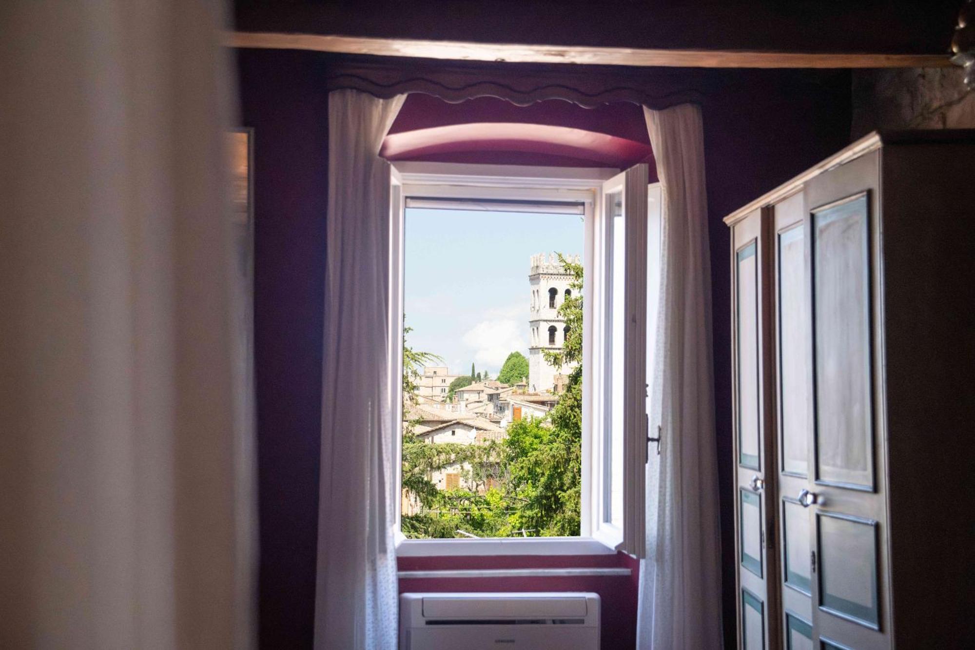 Hotel La Viola Di Assise Extérieur photo
